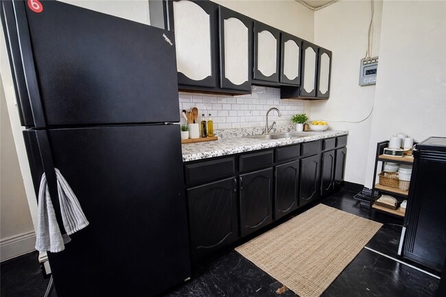 Foto del edificio - 134-136-136 Castle St