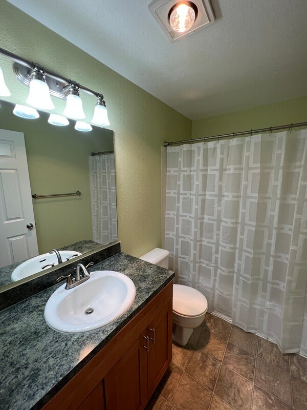 Foto del edificio - 700 Front St S