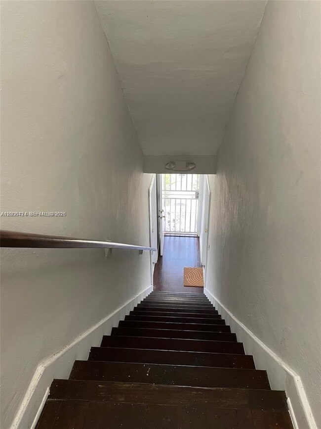 Foto del edificio - 3364 SW 2nd St