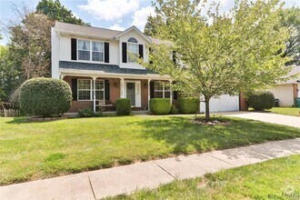 Building Photo - 1106 Illini Dr