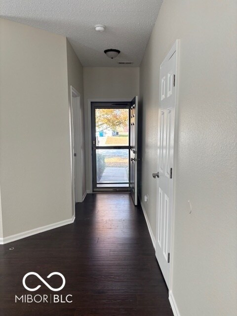 Foto del edificio - 15550 Outside Trail