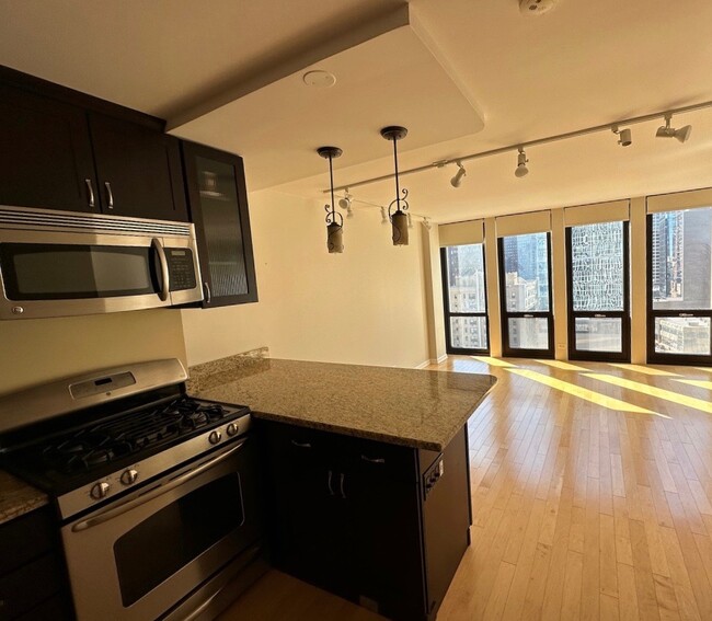 Extended granite counter for eating area - 1 E Scott St