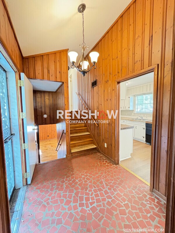 Building Photo - 4695 Priscilla Ave