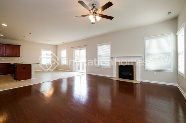 Building Photo - 907 Ballast Dr