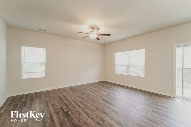 Building Photo - 6327 Mosley Glen Dr
