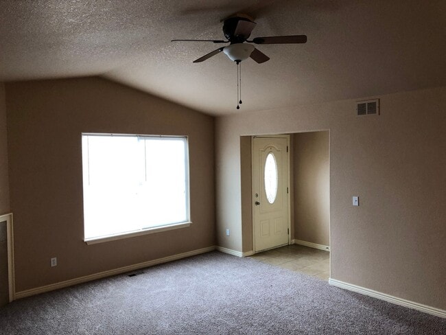 Building Photo - Ranch-Style 3BD Duplex featuring One-Level Living in Falcon! - Security Deposit Waiver Available