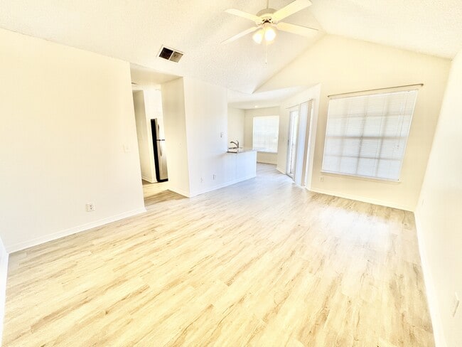 Photo - 1065 S Hiawassee Rd Townhome