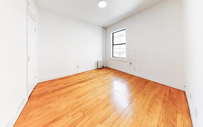 Building Photo - West 147th Street