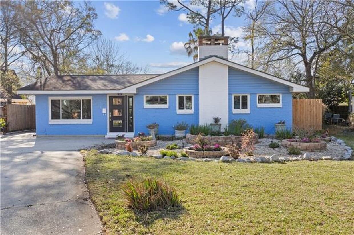 Primary Photo - River Ridge Home Rental