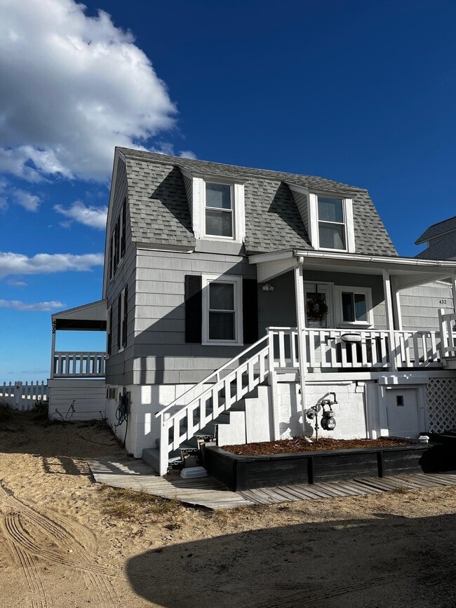 Foto del edificio - 432 North End Blvd