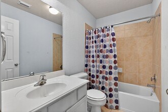 Building Photo - 26 Ebony Oaks Pl