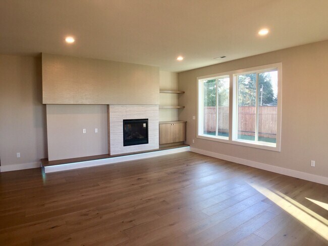 Foto del edificio - Nearly New 3 Bedroom Ranch Style Home!  Go...