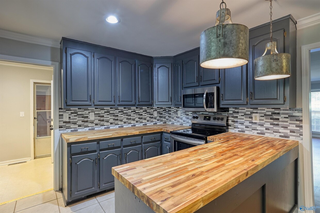 Foto principal - 394 Yancy Rd