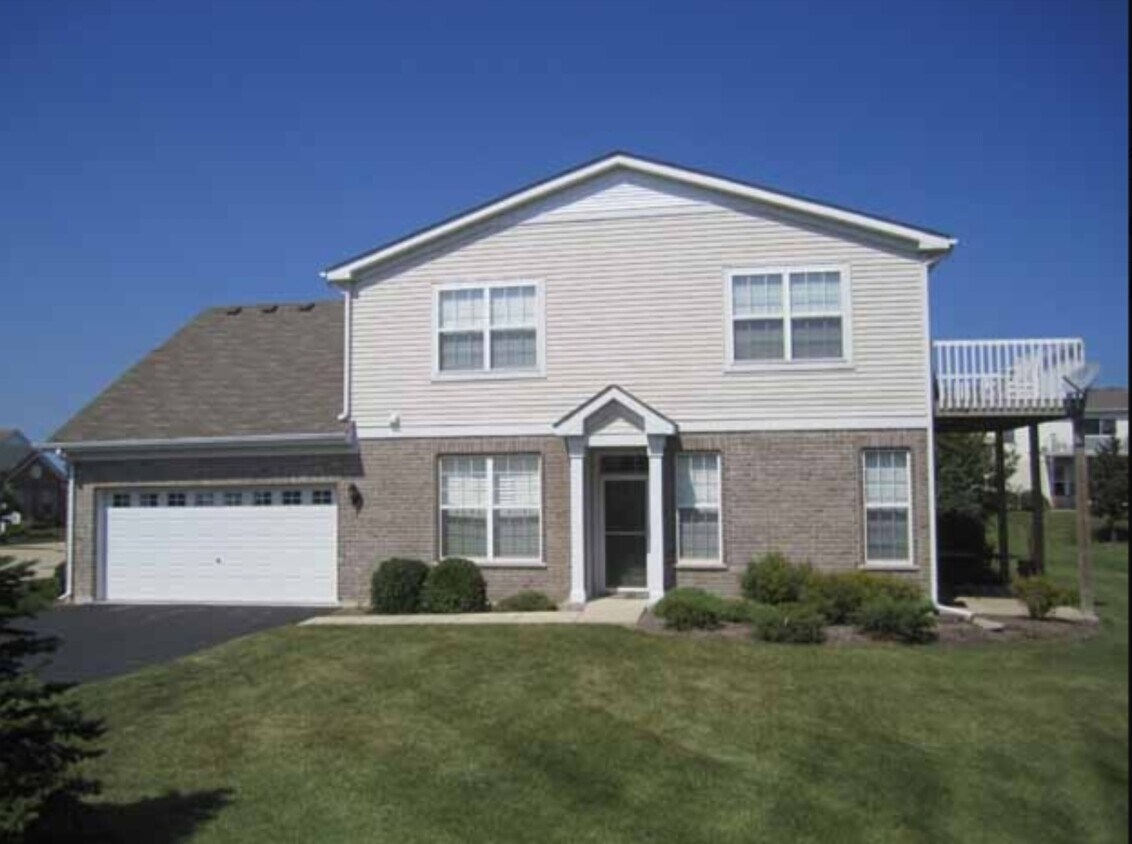 Foto principal - 1547 Millbrook Dr