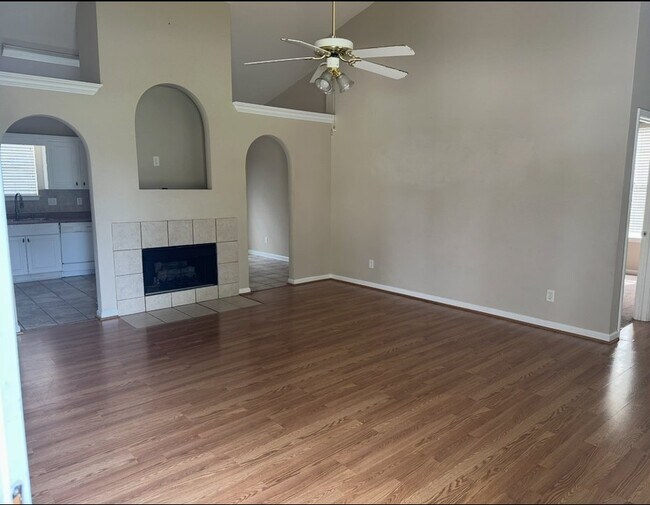 Foto del edificio - 6133 Letson Farms Dr