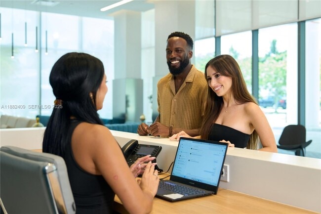 Building Photo - 1809 Jackson St