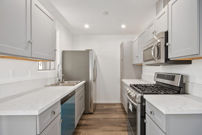 Foto del edificio - 1322 N Vista St