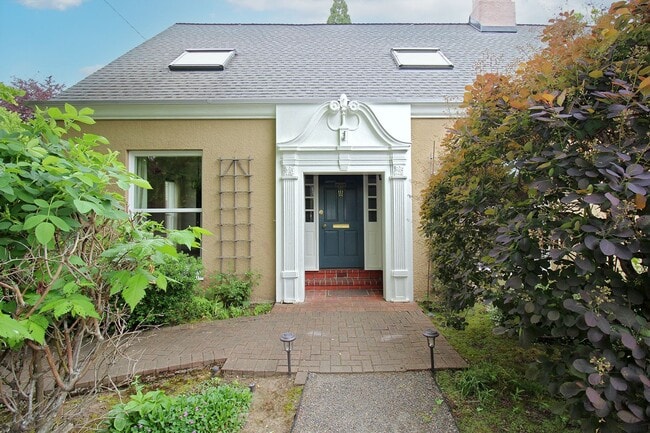 Foto del edificio - 2823 NE Tillamook St