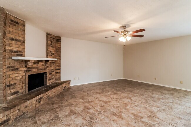 Building Photo - 7805 Whirlwind Dr