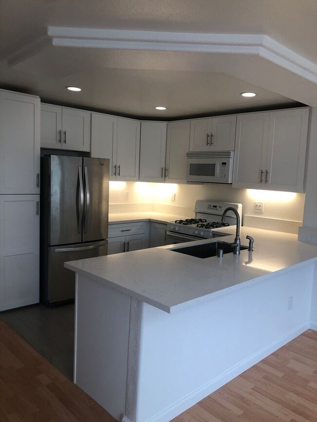 Foto del edificio - Del Mar Highlands adjacent : Spacious Upgr...