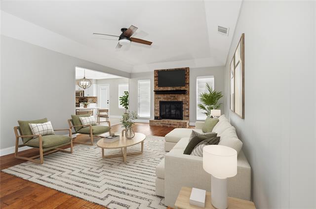 Foto del edificio - 7205 Windcrest Ct E