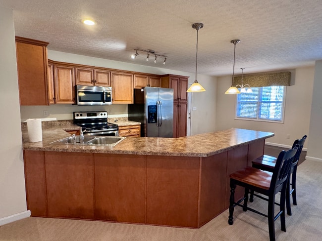 Foto del edificio - 406 Valley Greens Rd