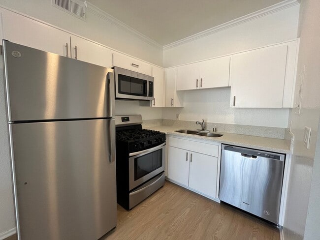 Foto del interior - 14900 Moorpark Street