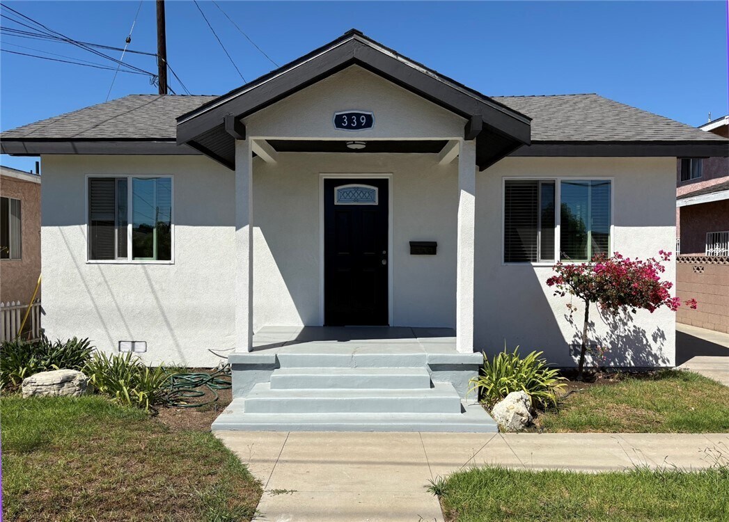 Foto principal - 339 E 220th St