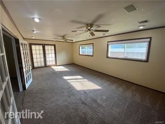 Foto del edificio - 6 br, 4 bath House - 22208 Wyandotte St