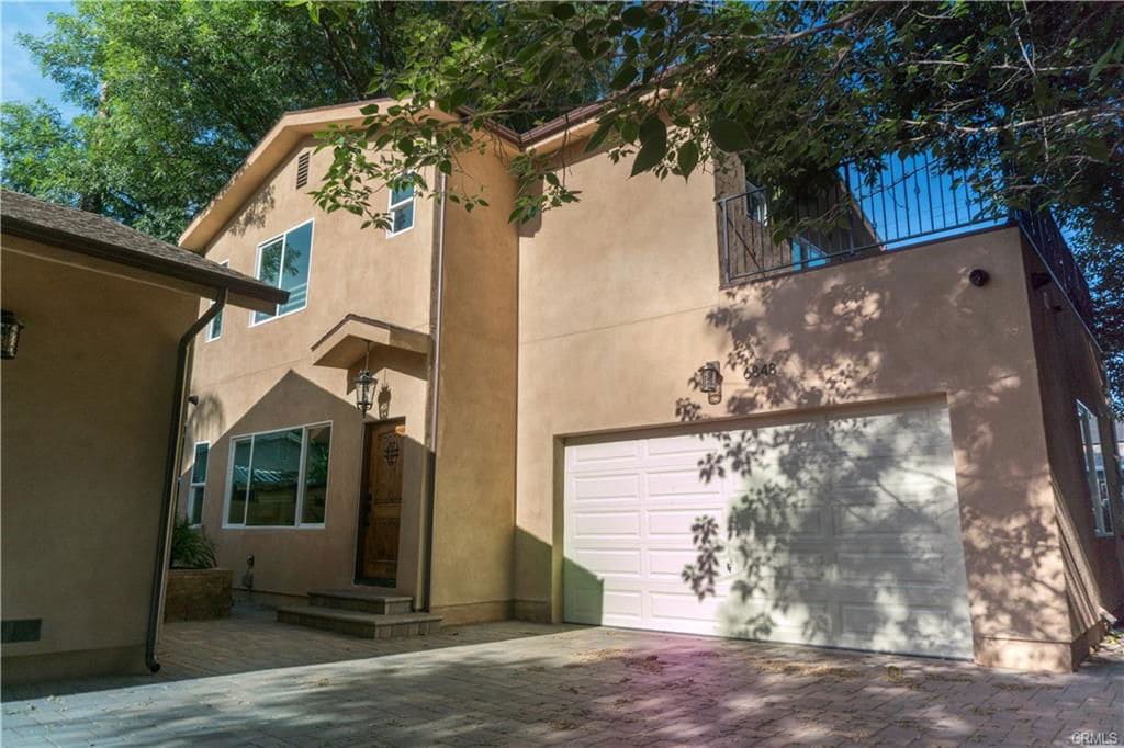 Foto principal - 6848 Encino Ave