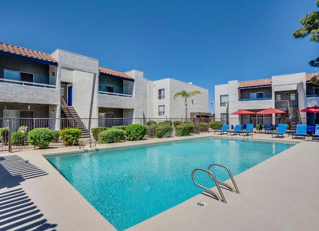 Building Photo - Tides on West Dunlap