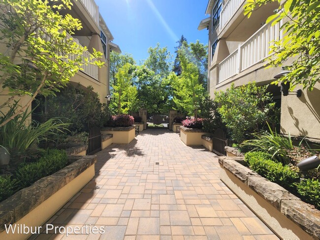 Building Photo - 2 br, 2 bath House - 315 Homer Avenue Unit...