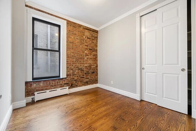 Foto del edificio - 336 East 18th Street