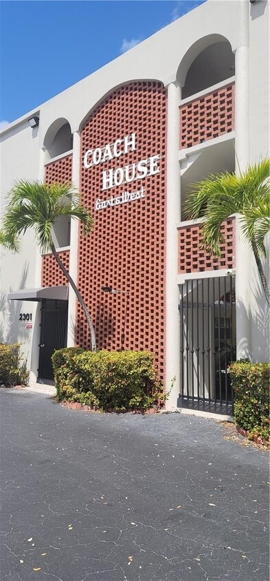 Building Photo - 2301 NE 14th Street Cswy