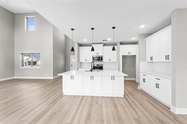 Building Photo - 2607 Martinas Ct