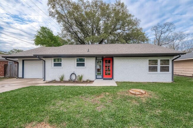 Foto del edificio - 6148 Carew St