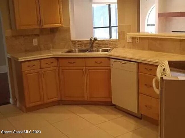 Foto del edificio - 3067 Village Park Dr