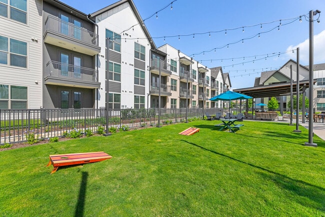 Building Photo - Park at Westover Hills