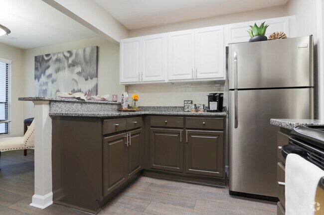 Interior Photo - The Reserve at Ridgewood