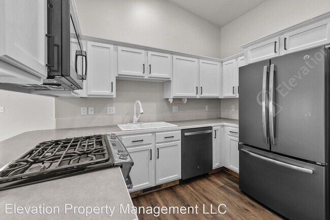 Building Photo - 3 br, 2 bath House - 2927 NW 8th Street