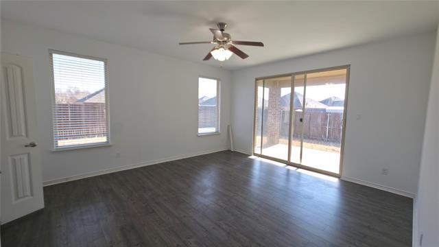 Foto del edificio - 4822 Westlake Dr