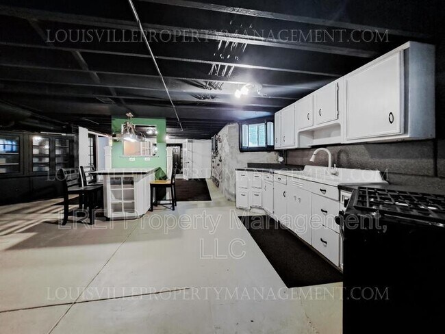 Foto del edificio - 4206 Southern Parkway - 3