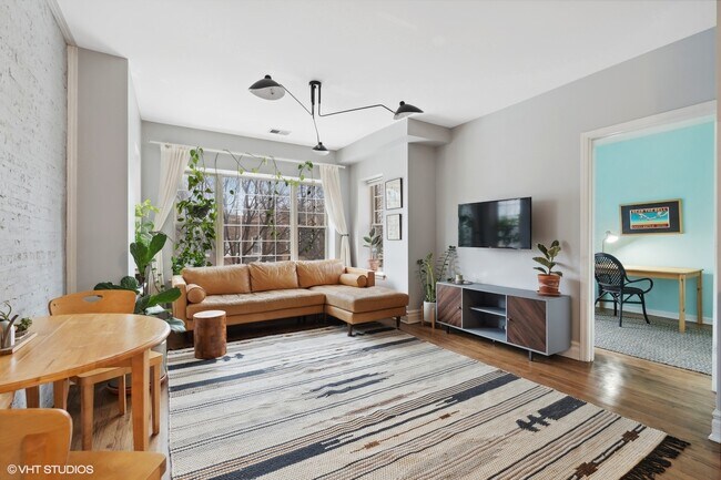 Foto del edificio - 2903 N Rockwell St