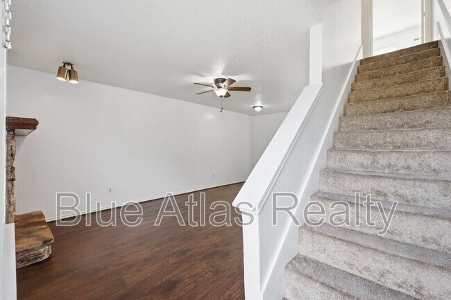 Foto del edificio - 2713 Wimbledon Ct