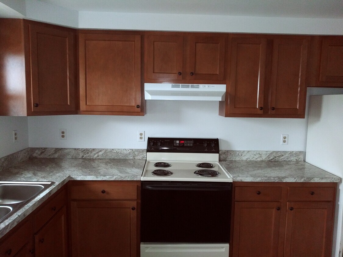 628 Sunflower Dr, Liverpool, NY 13088 Townhome Rentals in Liverpool