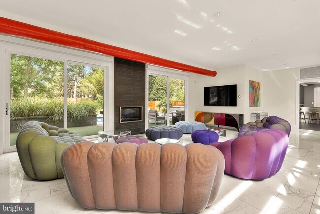 Building Photo - 6309 Bradley Blvd