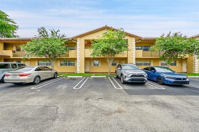 Building Photo - 2946 Coral Springs Dr