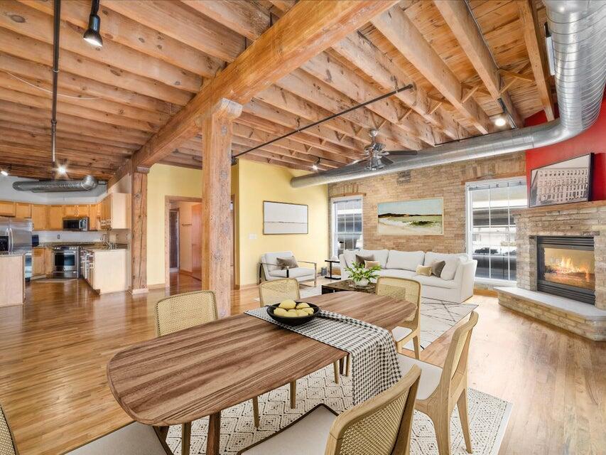 Primary Photo - 418 N 3rd St