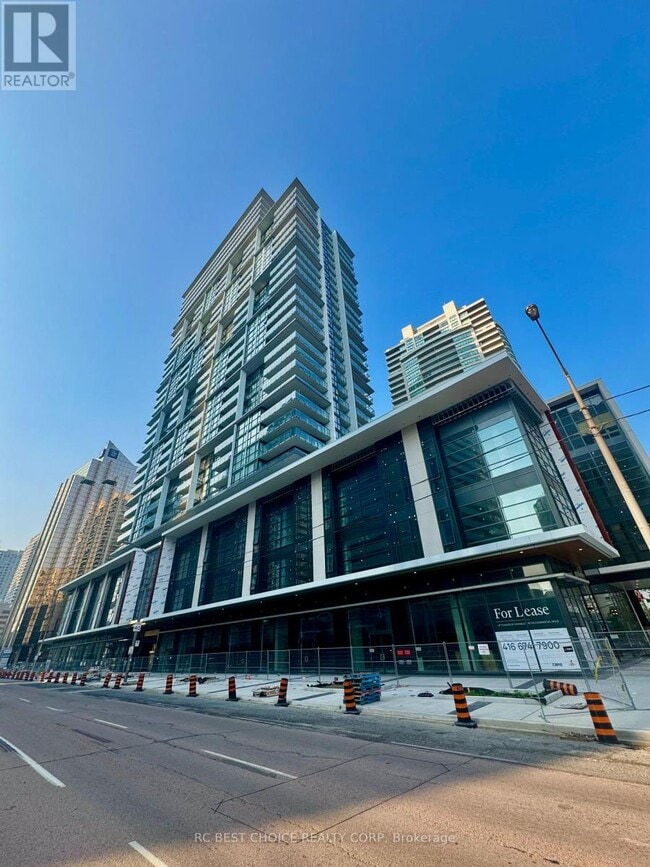 Building Photo - 4955-4955 Yonge St