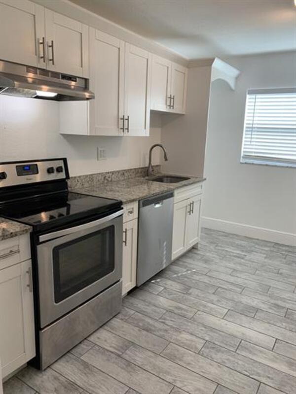 Building Photo - 4908 W Ingraham St